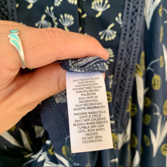 LOFT Sleeveless Button Blouse - Picture 8 of 15